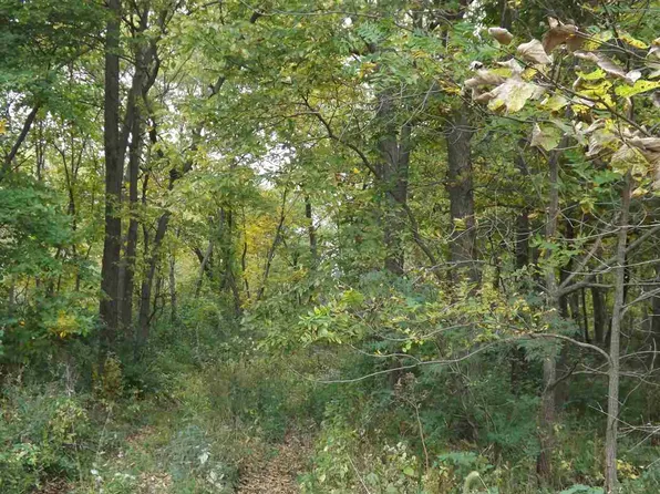 Rr G Ave, North English, IA 52316