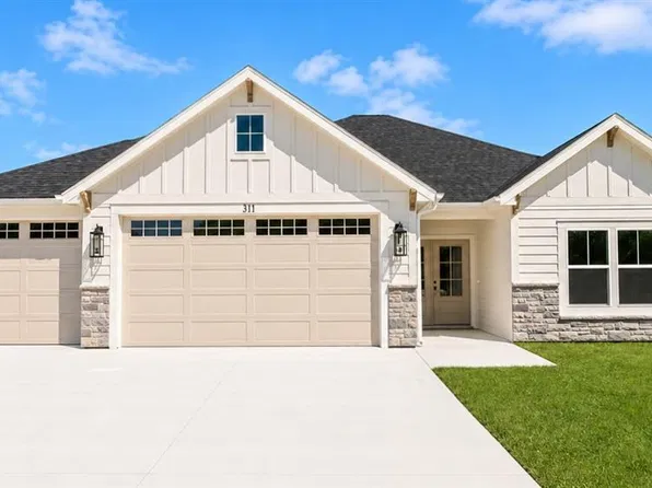 1102 Eli Ln, Warrensburg, MO 64093