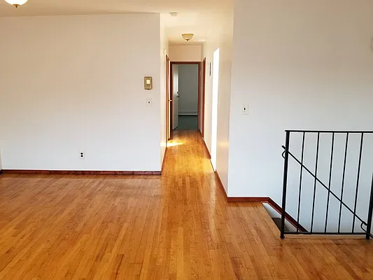 Rented by Gold-Stone Realty | media 20