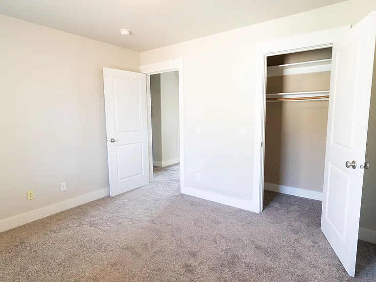 2233 Buckrake Ave — Photo 18