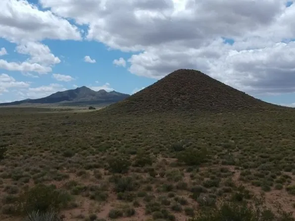 8934 E Huntington Ave, Kingman, AZ 86401