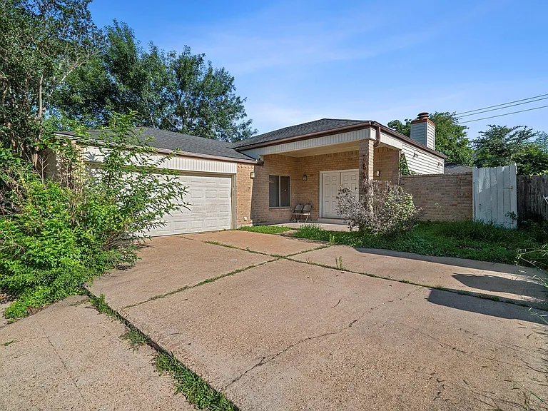 7534 Quail Meadow Dr — Photo 1