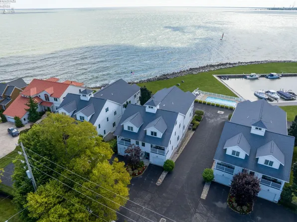 11190 E Bayshore Rd #D, Lakeside Marblehead, OH 43440