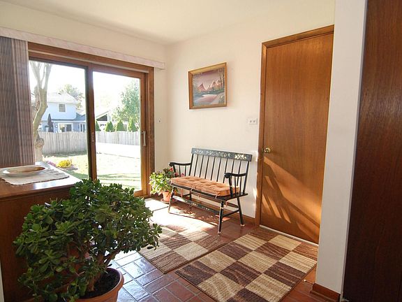 Foyer with Sliding Glass Door to Backyard
