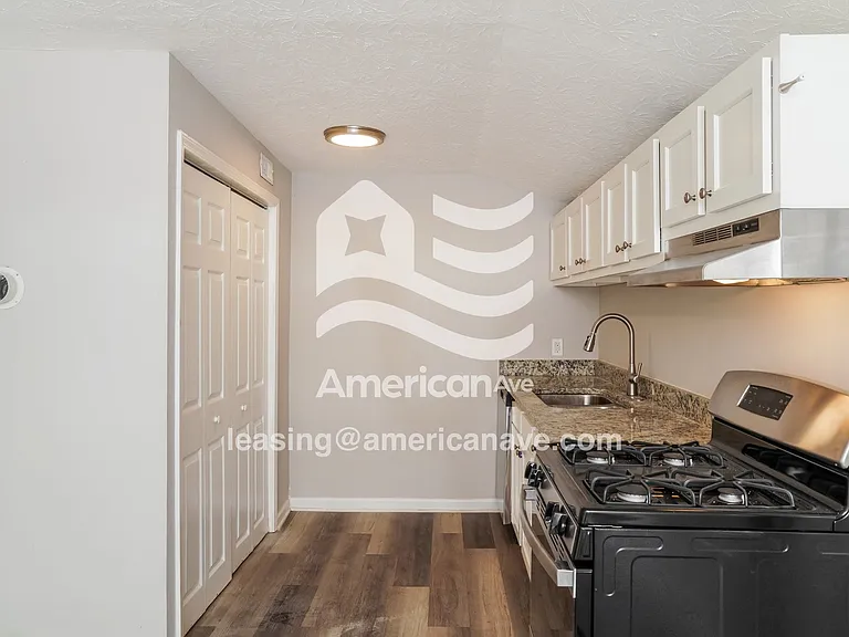 759661_008_wm_-_kitchen_13099186.jpg