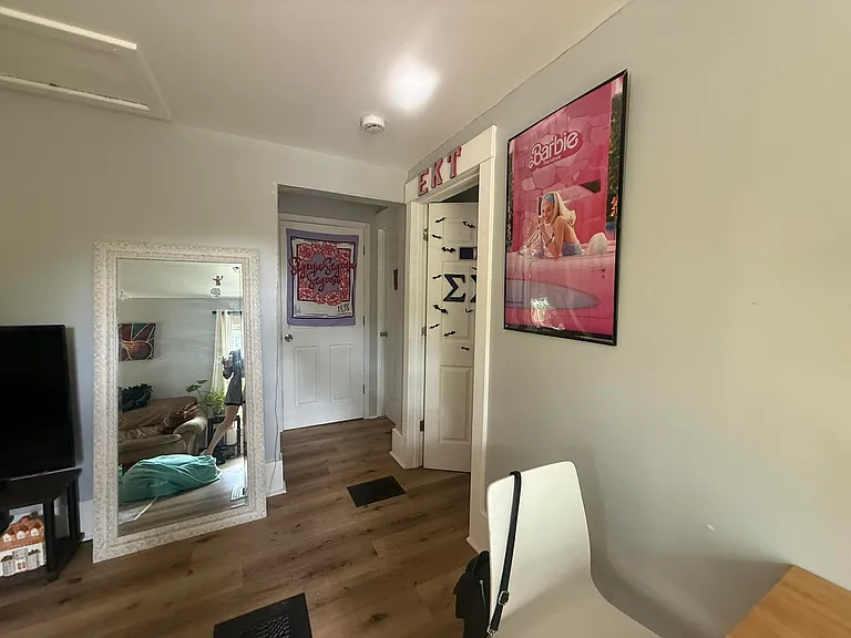 701 Washtenaw Ave #2 — Photo 16