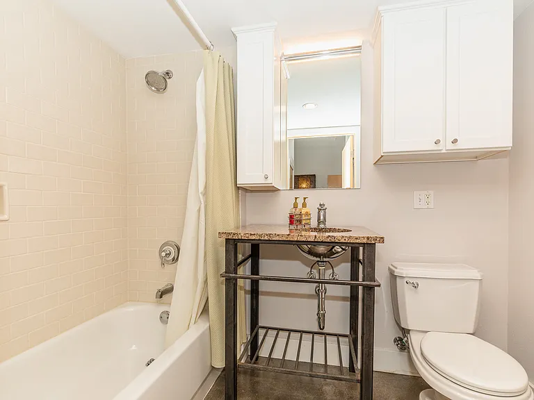 10th Street Lofts — Photo 33