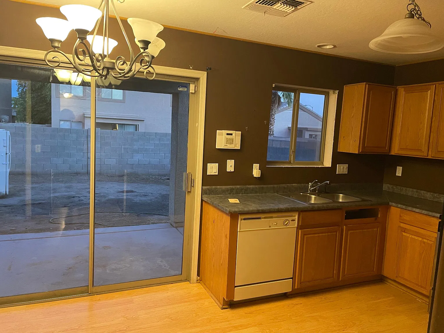 11725 W Mauna Loa Ln — Photo 2