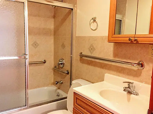 Rented by Area New York | media 8
