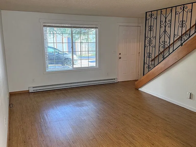 7215 SE Powell Blvd — Photo 4
