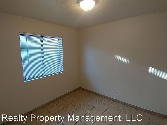 5th image of 3421 Gibson Blvd SE APT C