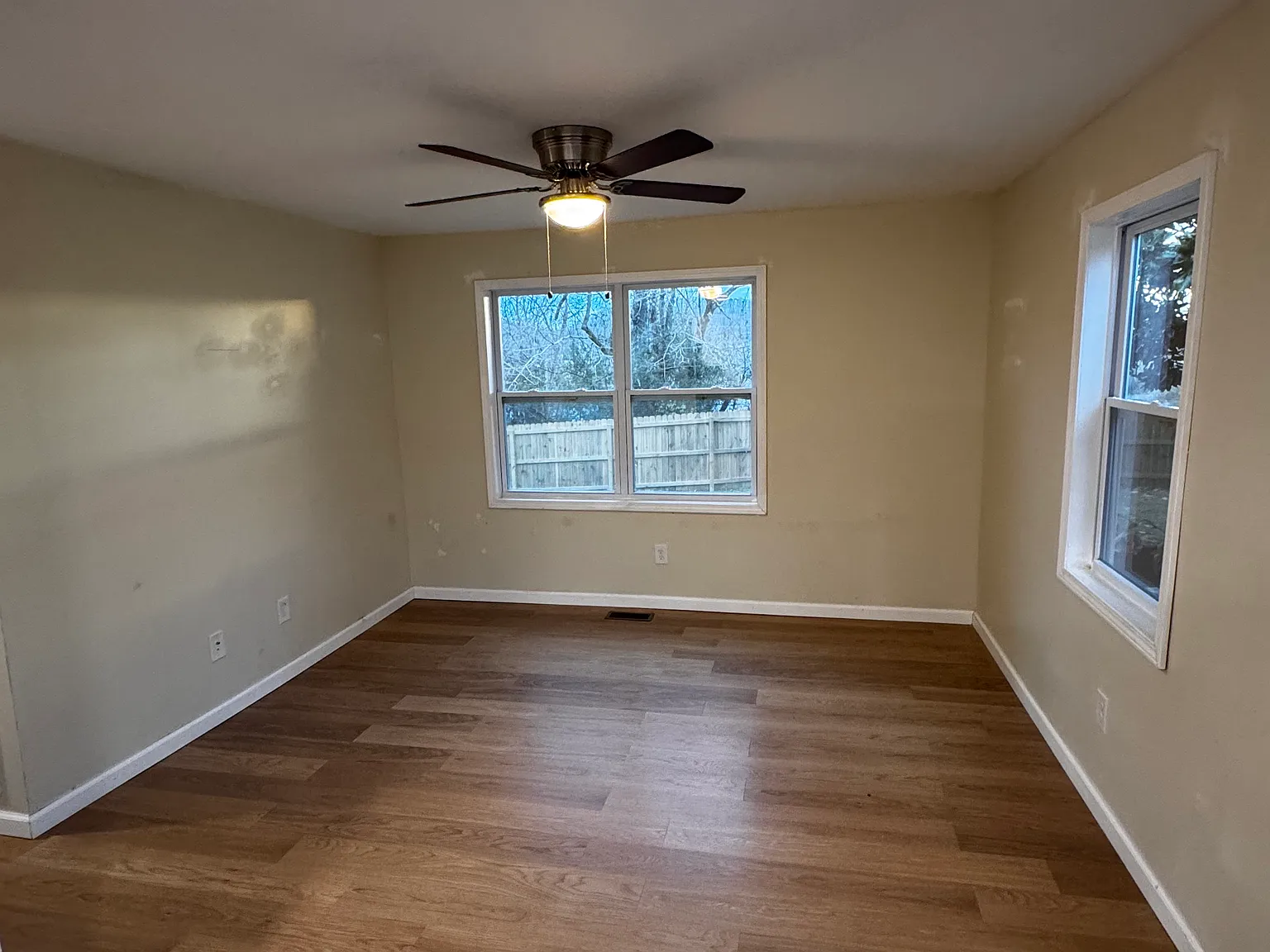 2 bed, 700 sqft, $1,500 — Photo 2