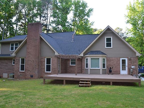 2nd image of 125 Berkley Pl