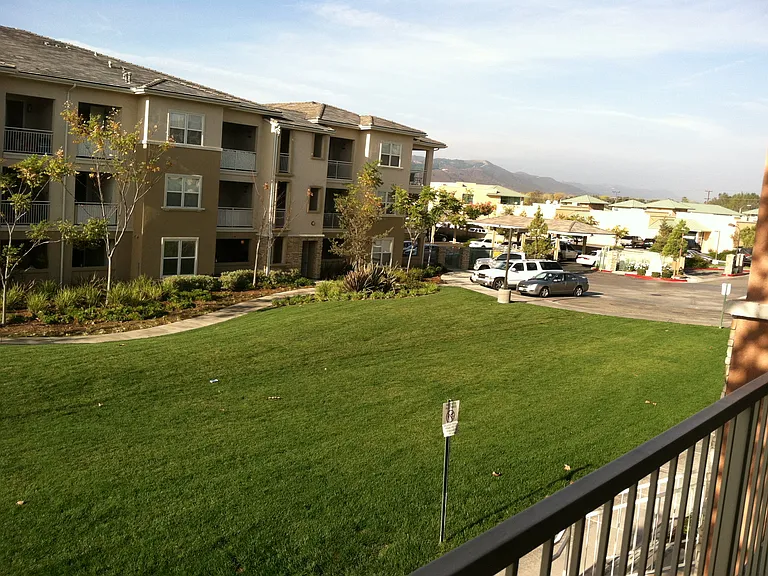 31235 Taylor Ln — Photo 2