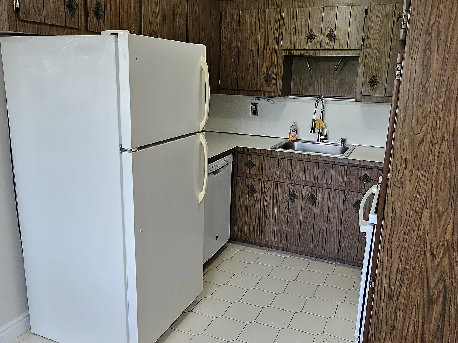 1 bed, 750 sqft, $1,925 — Photo 3