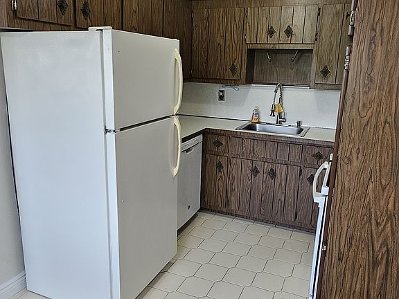 3rd image of 1250 Van Houten Ave APT 5A