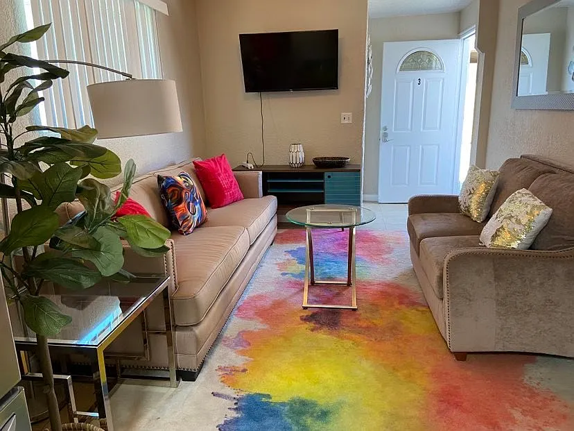 1 bed, 500 sqft, $1,300 — Photo 2