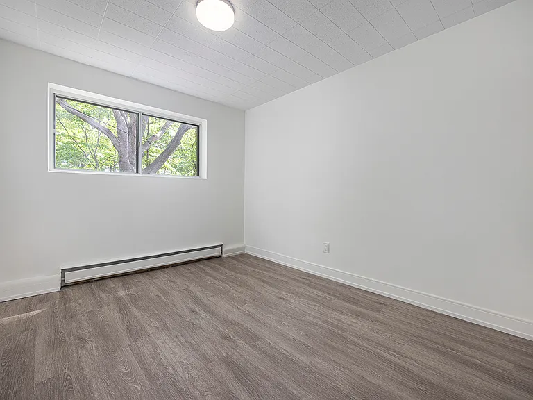 40 McKay Rd #104 — Photo 12