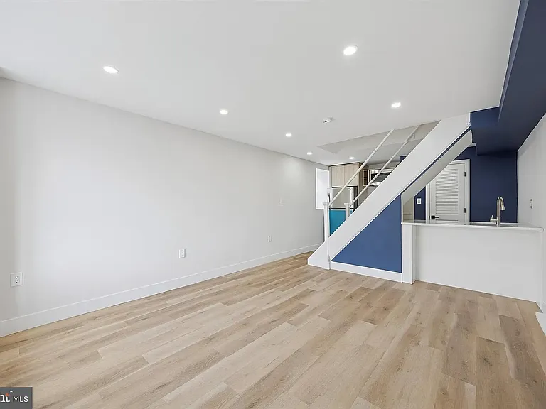 4522 Baker St #B27 — Photo 13