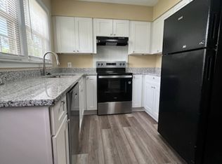 312 Rainbow Dr APT 3B, Florence, SC 29501