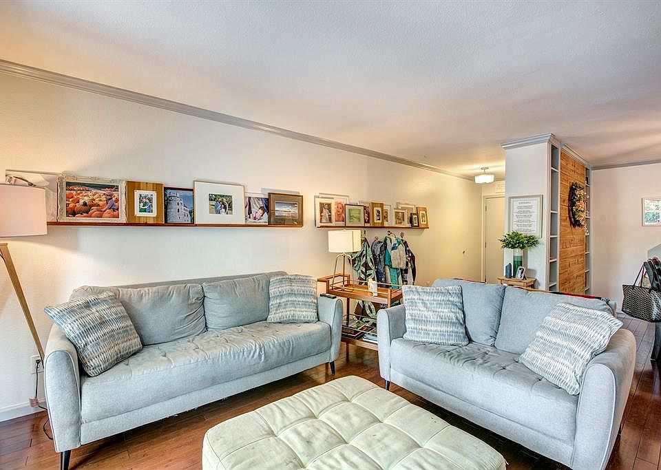 1st image of 7555 Katy Fwy APT 164
