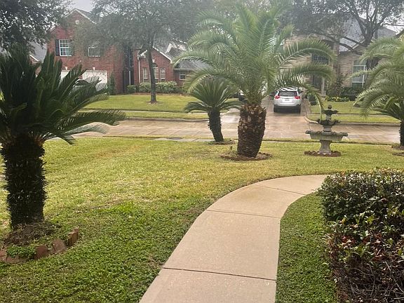 2nd image of 5323 Silver Oak Dr