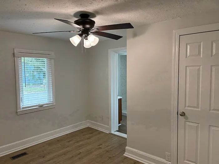 829 Amye St — Photo 12