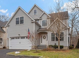 194 N Taylor Ave, Norwalk, CT 06854