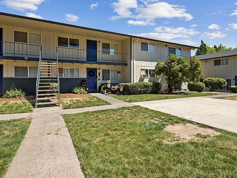 Cedar Mill Apartments — Photo 21