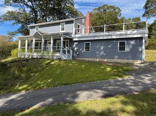 21 River Ln, Deep River, CT 06417