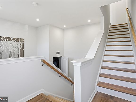 4th image of 163 Anthem St