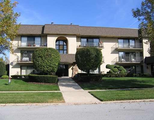 1st image of 15239 Catalina Dr Unit 1N