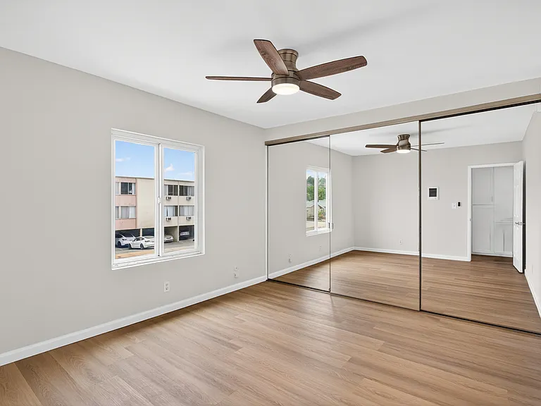 Casa Grande Apartments — Photo 22