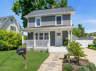 66 Carpenter St, Red Bank, NJ 07701