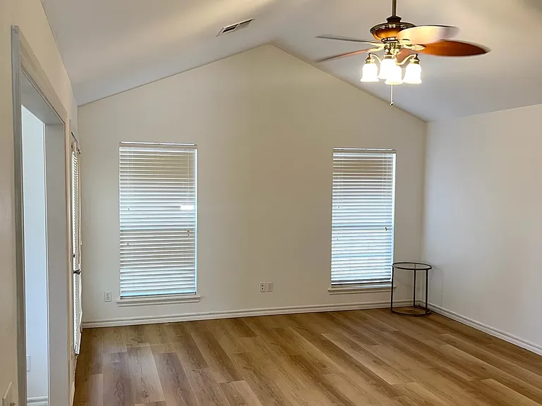 1808 E Eastern Ave — Photo 3