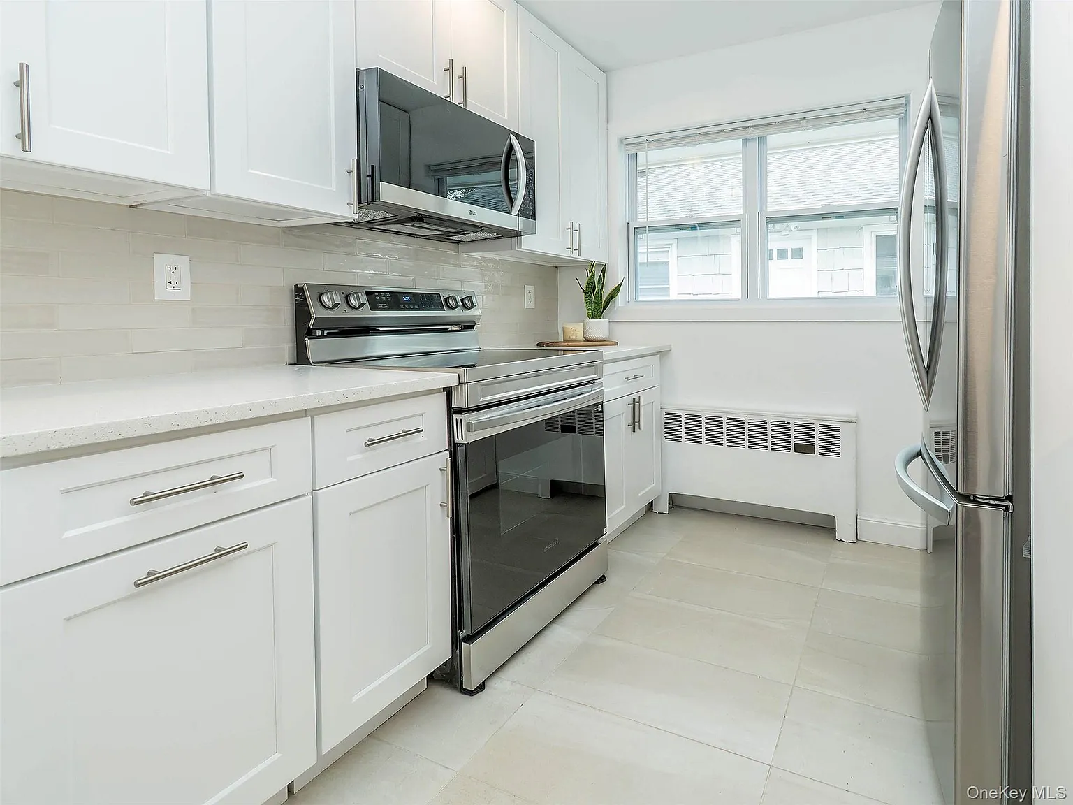 2 bed, 1.0 bath, 491 sqft, $3,080 — Photo 4