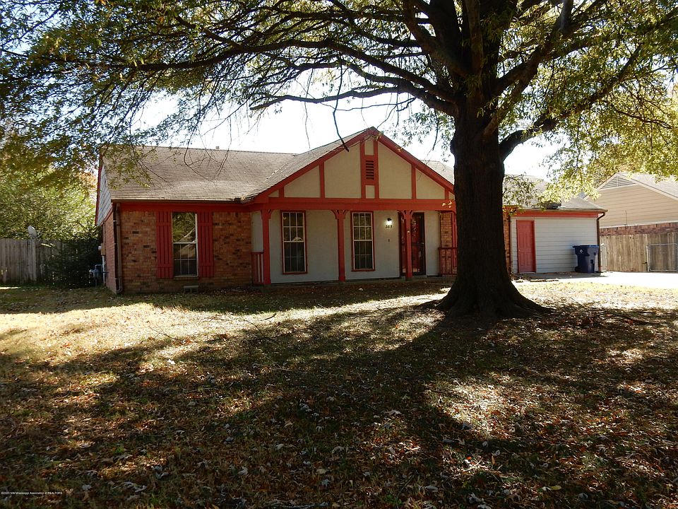 1st image of 3815 Ramblewood Dr