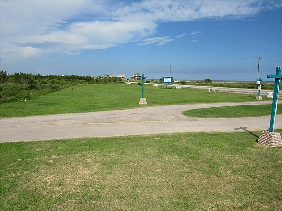 4th image of 1727 Highway 87