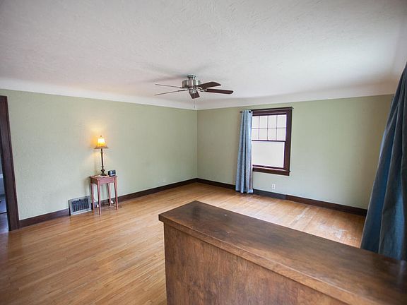 5th image of 363 W 20th St