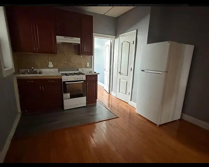 4008 John F Kennedy Blvd #2 — Photo 1