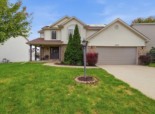 11032 N Serene Blvd, Dunlap, IL 61525