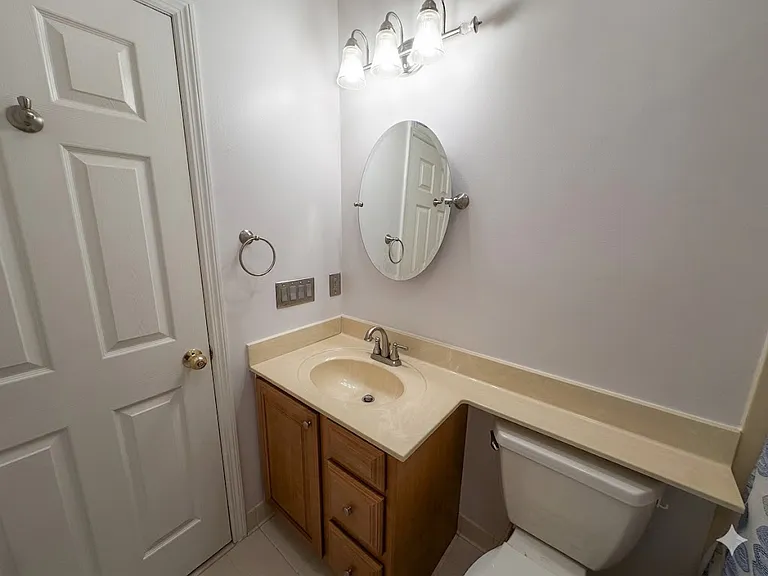 1305 Rowland Dr — Photo 32