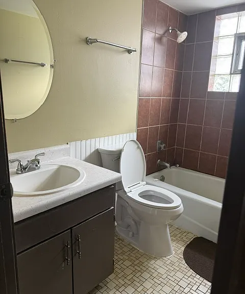 442 E Glenwood Dyer Rd #2W — Photo 10