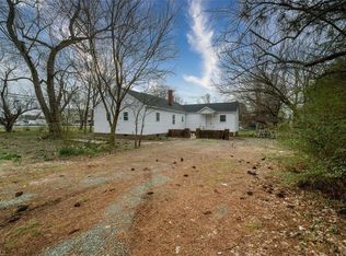 514 Roxboro St, Haw River, NC 27258