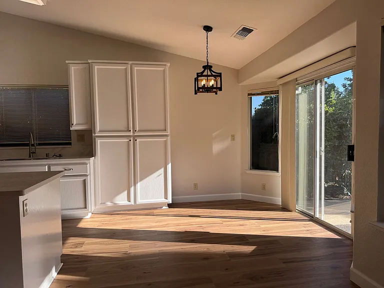 1613 Steinbeck Dr — Photo 7