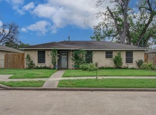 502 Guyer St, Sugar Land, TX 77498