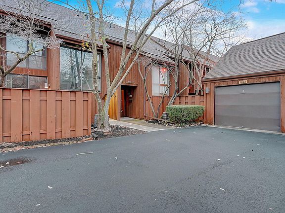 2nd image of 5028 Wintersong Ln