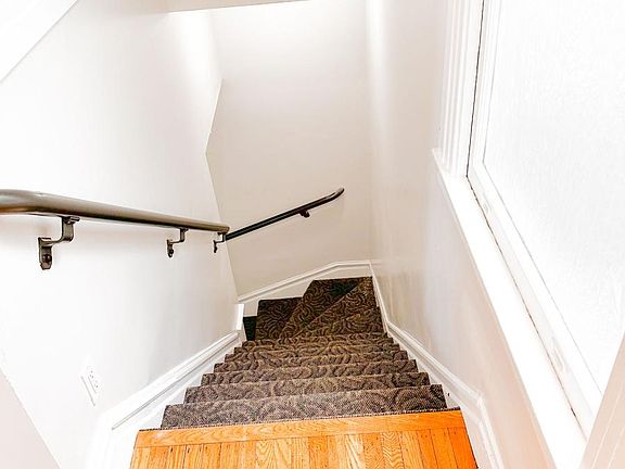 3rd image of 1637 Haight St #1637