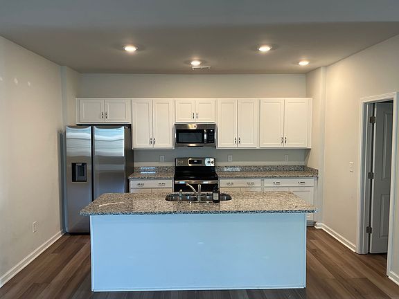 5th image of 4155 Saddlebrook Dr