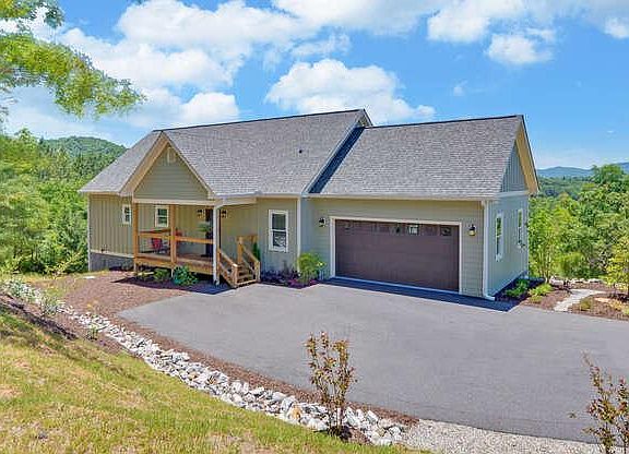 2nd image of 172 Susie Ct